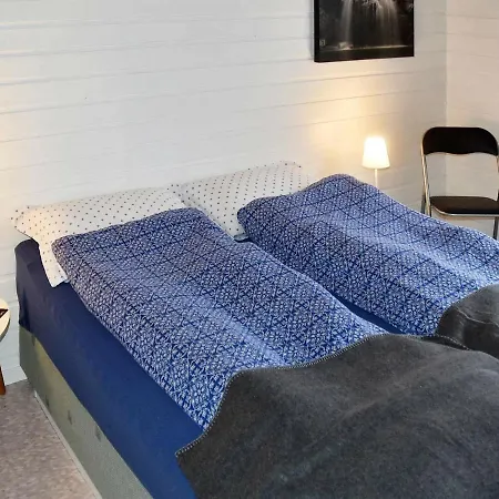 Three-bedroom Holiday In Fjell Casa de Férias *